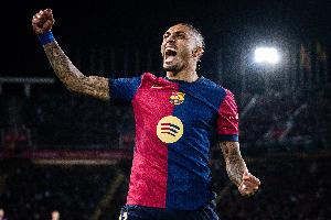 九游体育注册登录-直接参与100球！加盟巴萨以来，拉菲尼亚145场55球45助